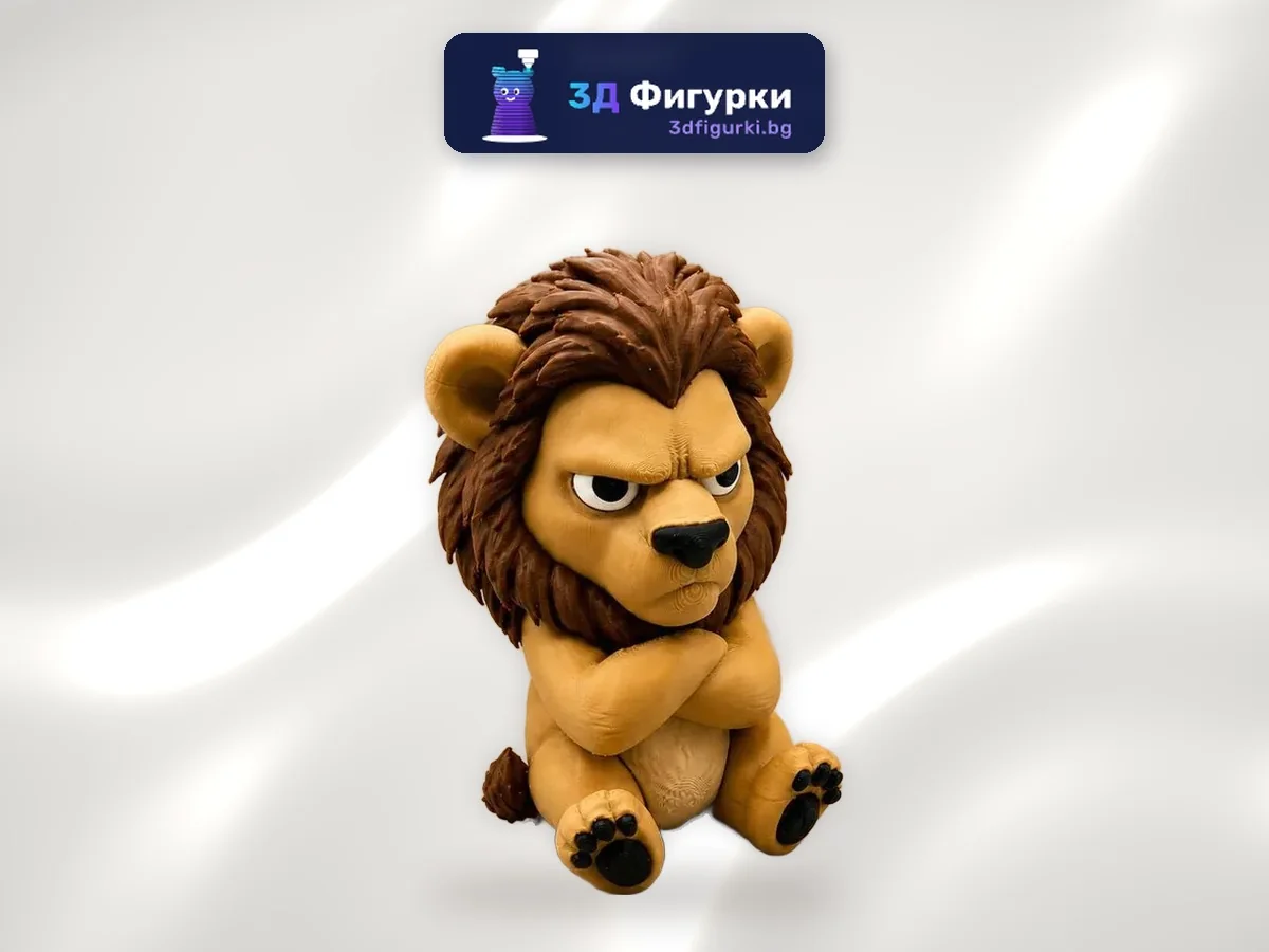 Намусена фигурка Лъв със скръстени ръце
